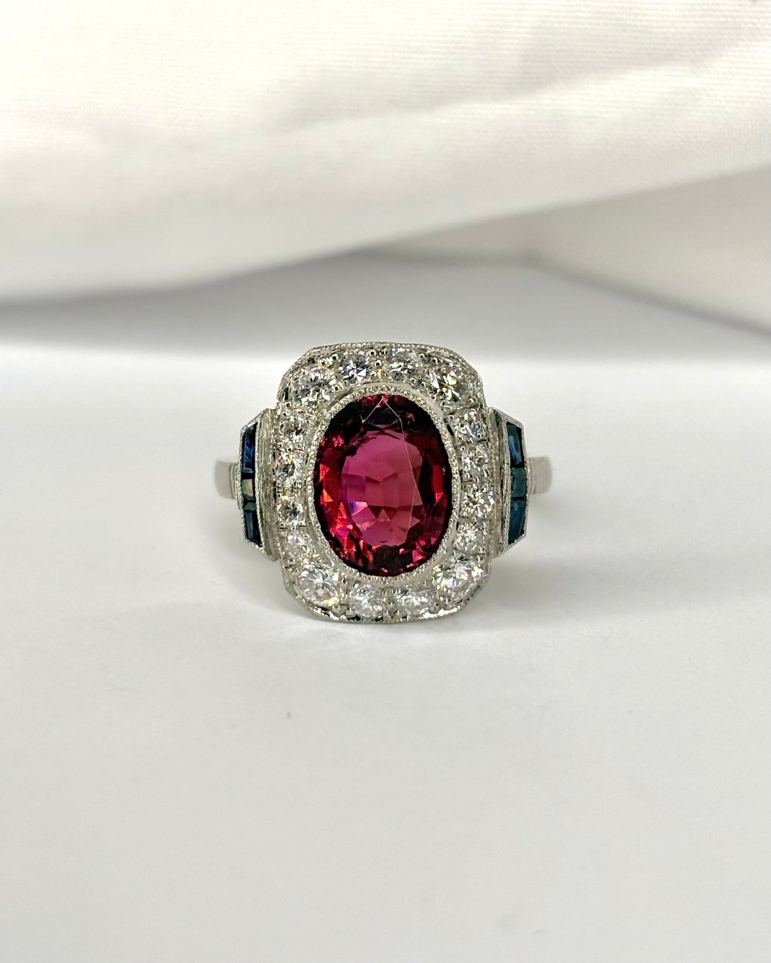 Bague Style Art déco Tourmaline 2.30 carats &amp; Diamants &amp; Saphirs &quot;Théa&quot; - Elliade Paris