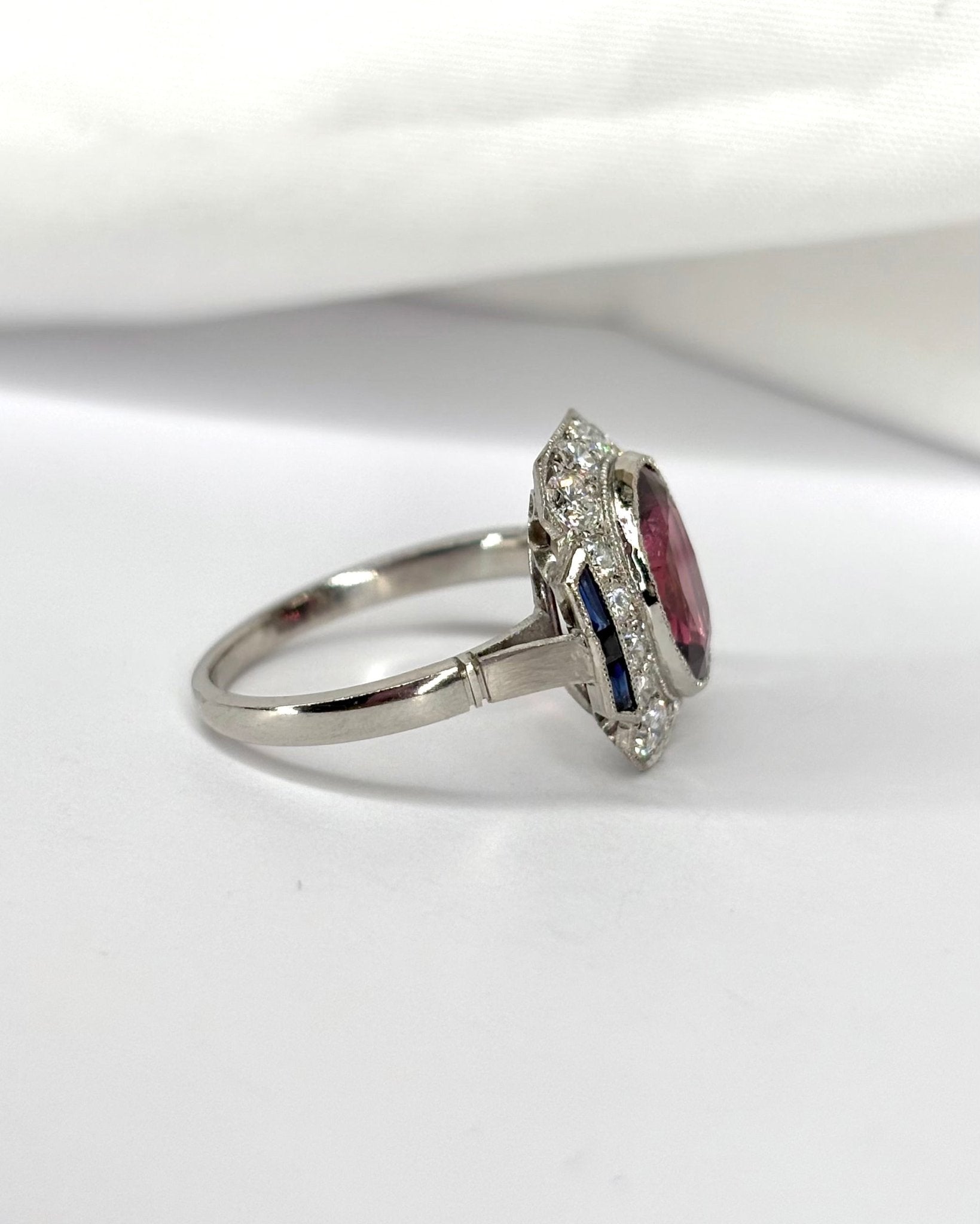 Bague Style Art déco Tourmaline 2.30 carats &amp; Diamants &amp; Saphirs &quot;Théa&quot; - Elliade Paris