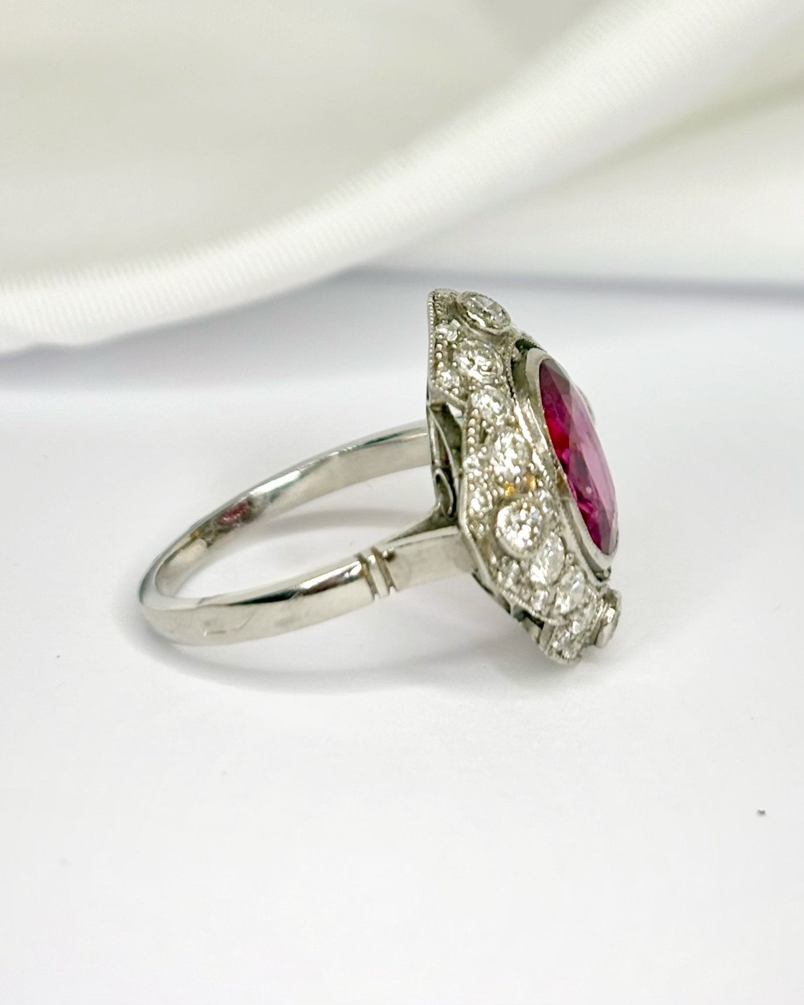 Bague Style Art-Déco Tourmaline Rose 1.60 carat &amp; Diamants 0.76 carat "Tracy" - Elliade Paris