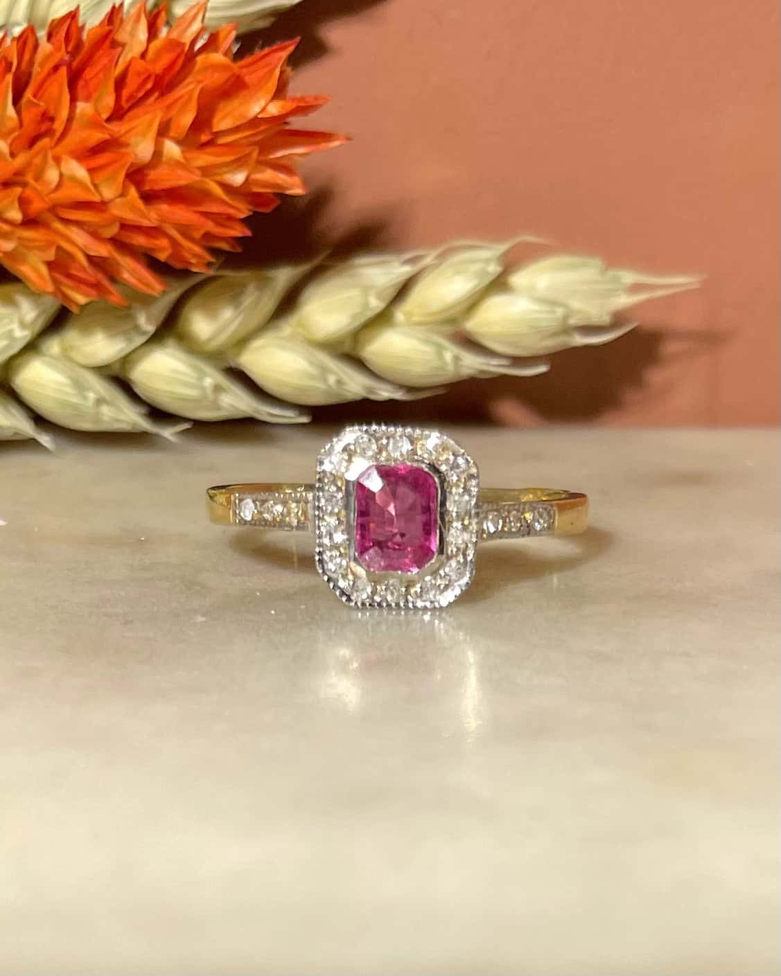 Bague Style Art-Déco Rubis 0.50 carat &amp; Diamants "Alexa"