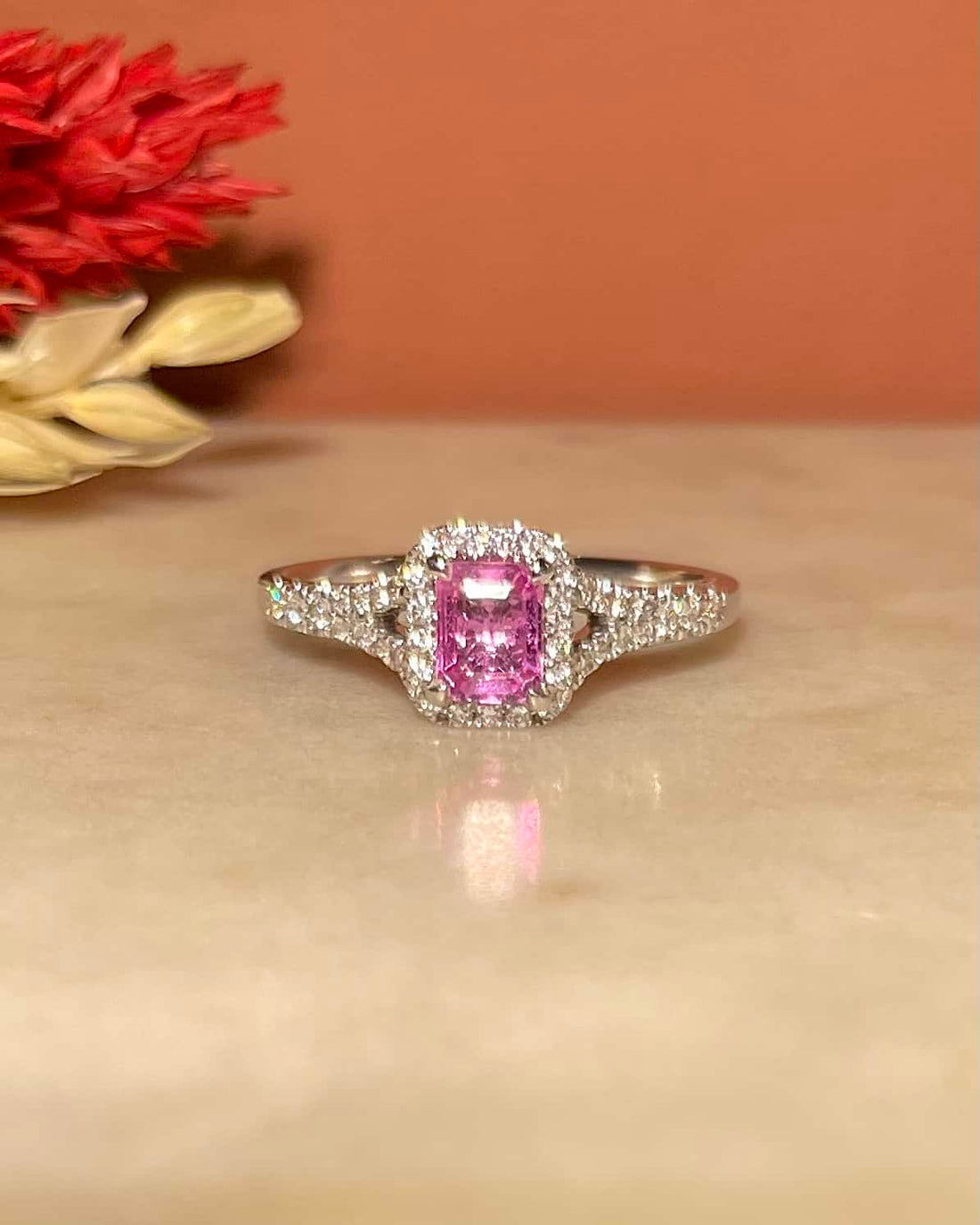 Bague Style Art-Déco Saphir Rose &amp; Diamants &quot;Anjah&quot;