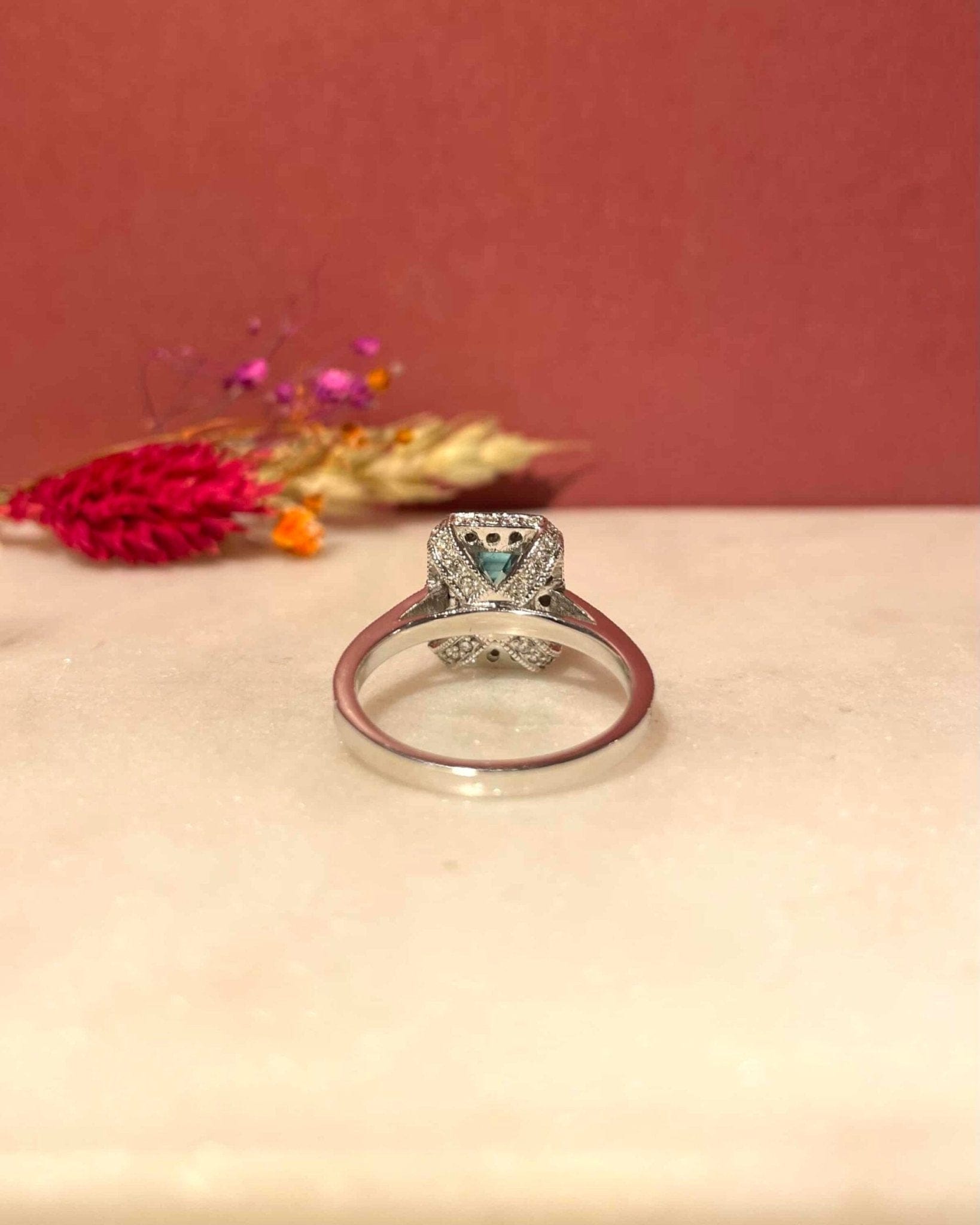 Bague Style Art - Déco Zircon 1.70 Carat &amp; 50 Diamants "Ayla" - Elliade Paris