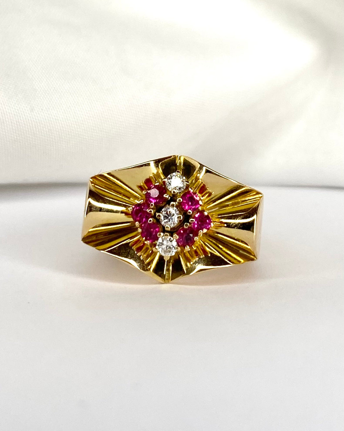 Bague Tank 3 Diamants &amp; Or Jaune 9.3 g &quot;Eleni&quot; - Elliade Paris