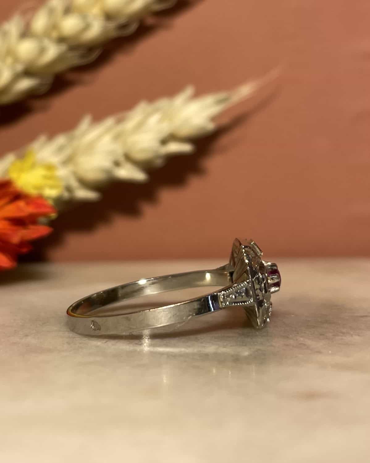 Bague Tank Art - Déco Saphir Rose "Danitsa" - Elliade Paris