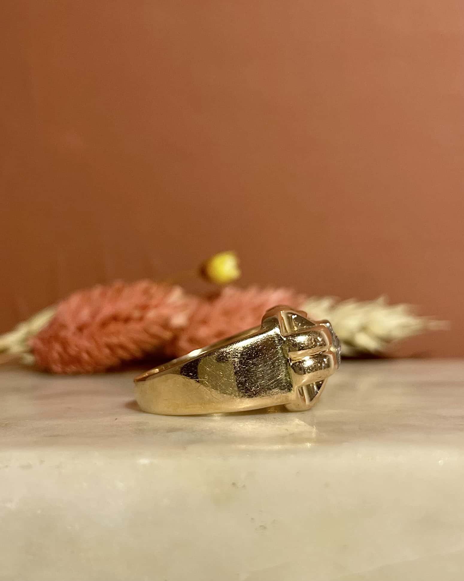 Bague Tank Diamant &amp; Or 18 carats 8.63 g "Emile" - Elliade Paris