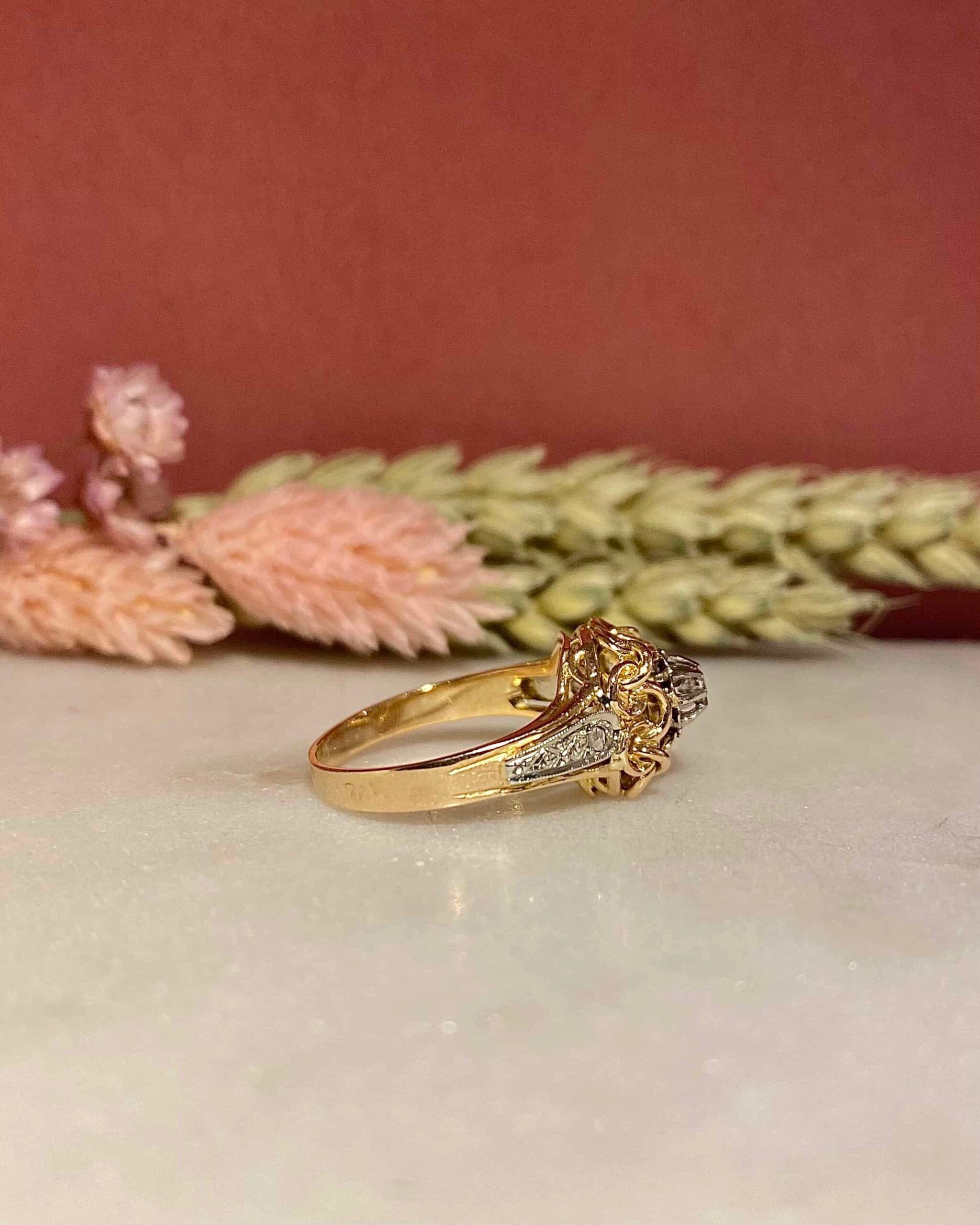 Anillo tipo tanque con diamantes vintage "Niam"