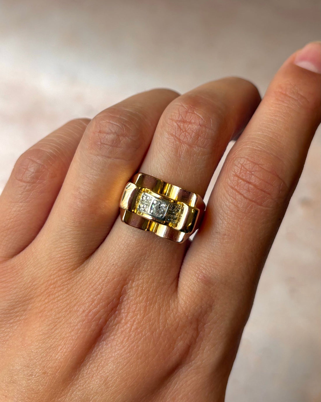 Bague Tank Diamants 0.20 carat, Platine &amp; Or Jaune 18 carats 6g "Claudine" - Elliade Paris