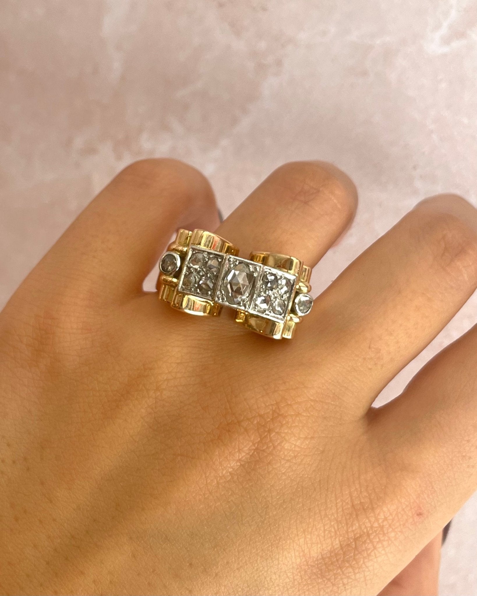 Bague Tank Diamants 0.60 carat &amp; Or 13,52g "Bérénice" - Elliade Paris