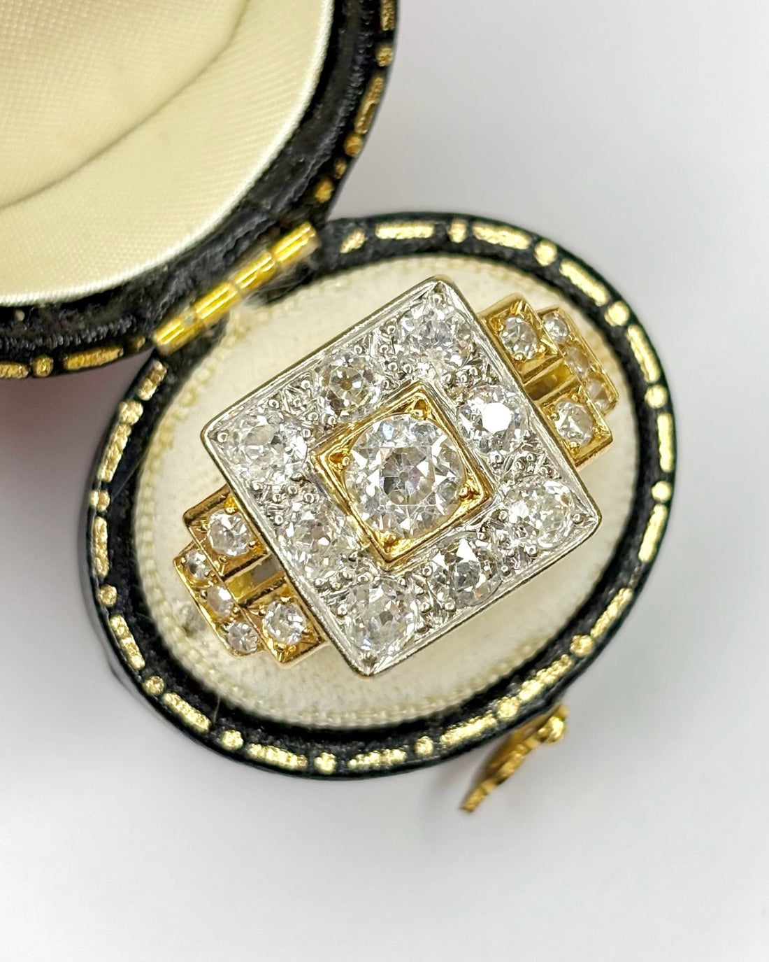 Bague Tank Diamants 3.13 carats "Pénelope" - Elliade Paris