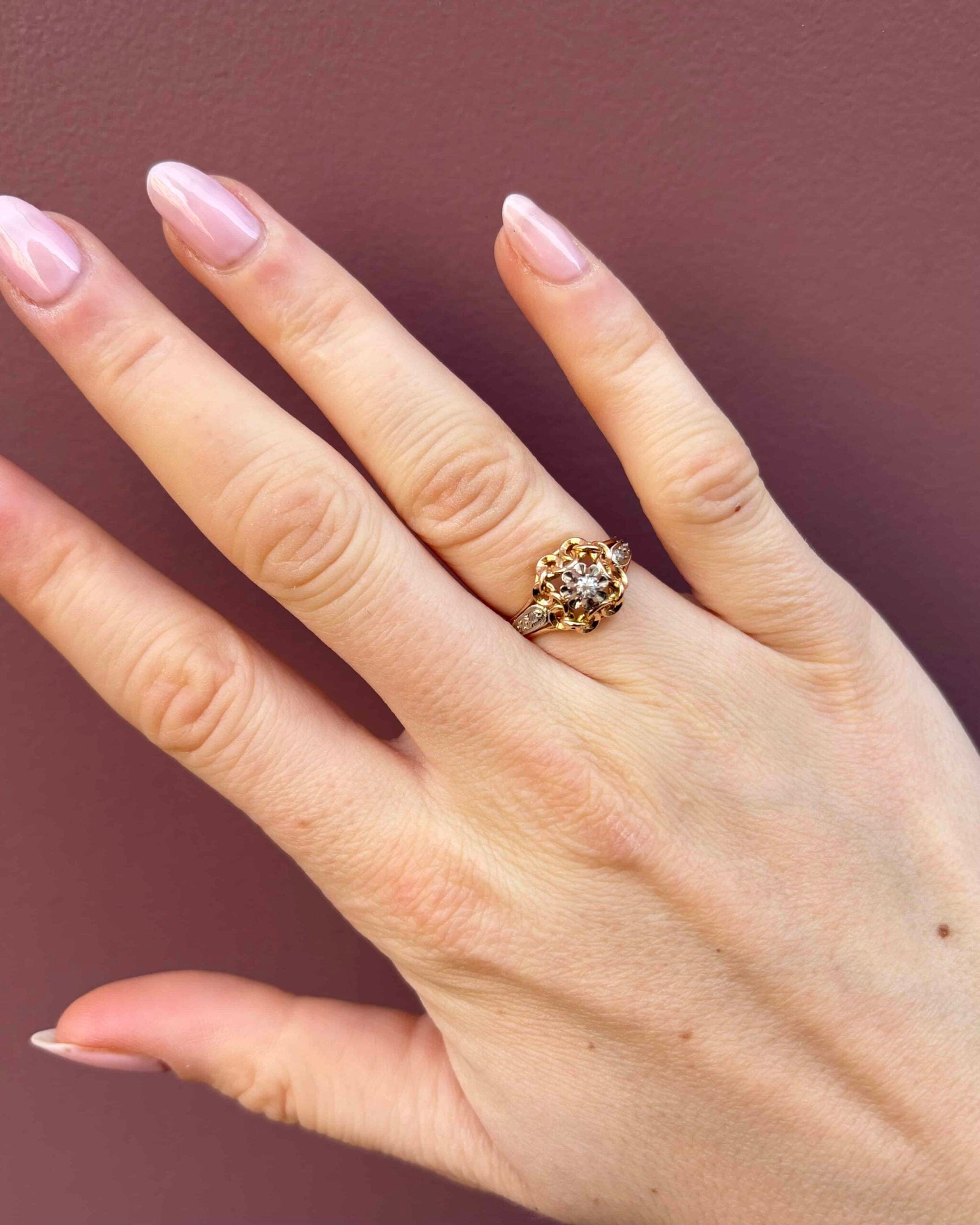Anillo tipo tanque con diamantes vintage "Niam"