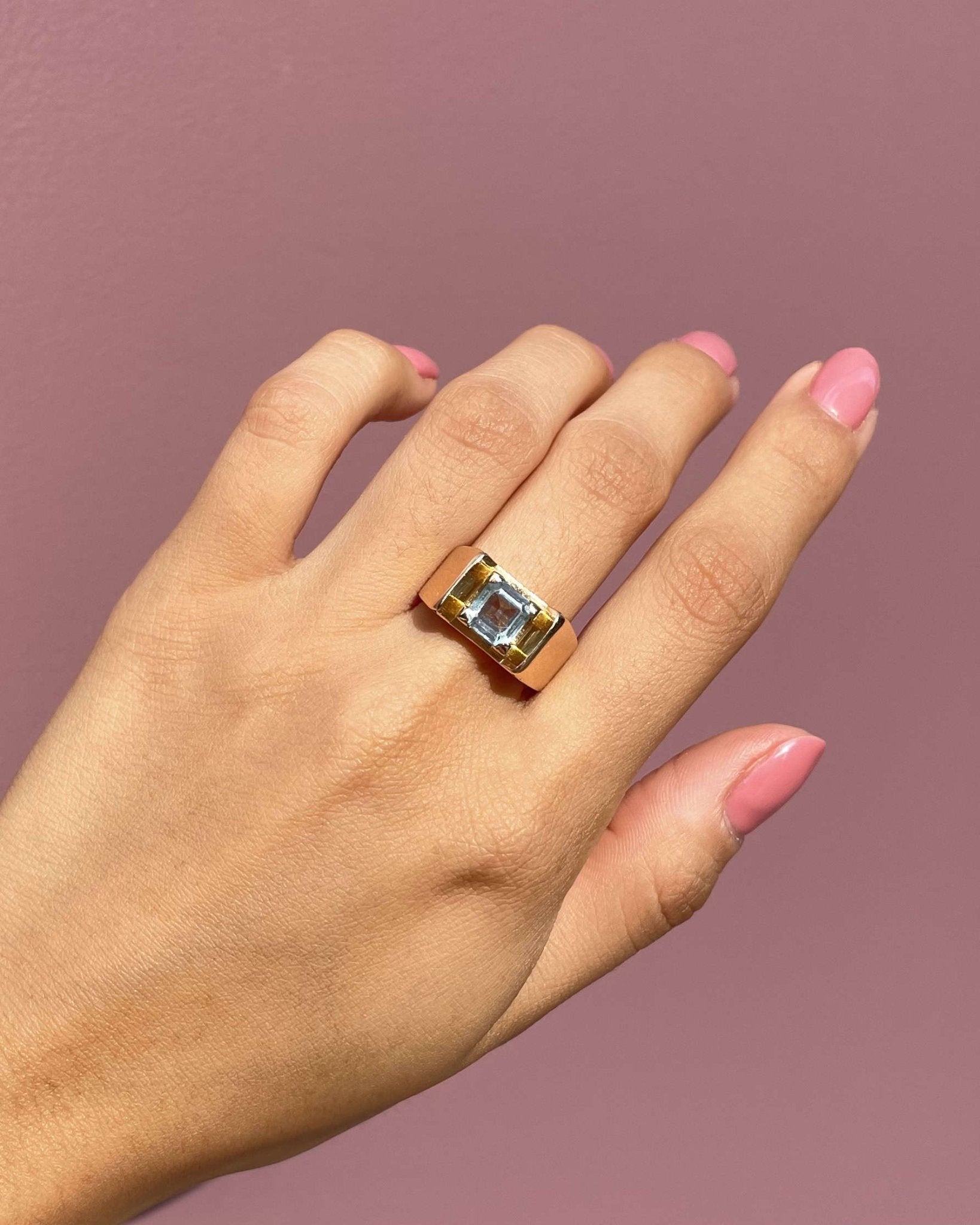 Bague Tank Vintage Aigue Marine 0.95 carat &quot;Nausica&quot; - Elliade Paris