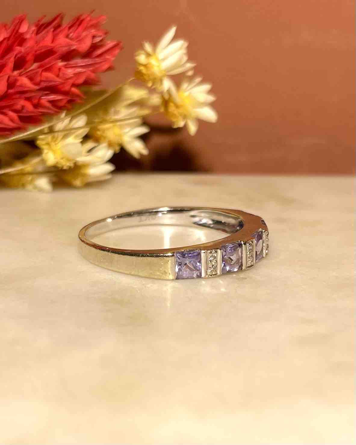 Half Wedding Ring Tanzanites &amp;amp; Diamonds “Trissia”