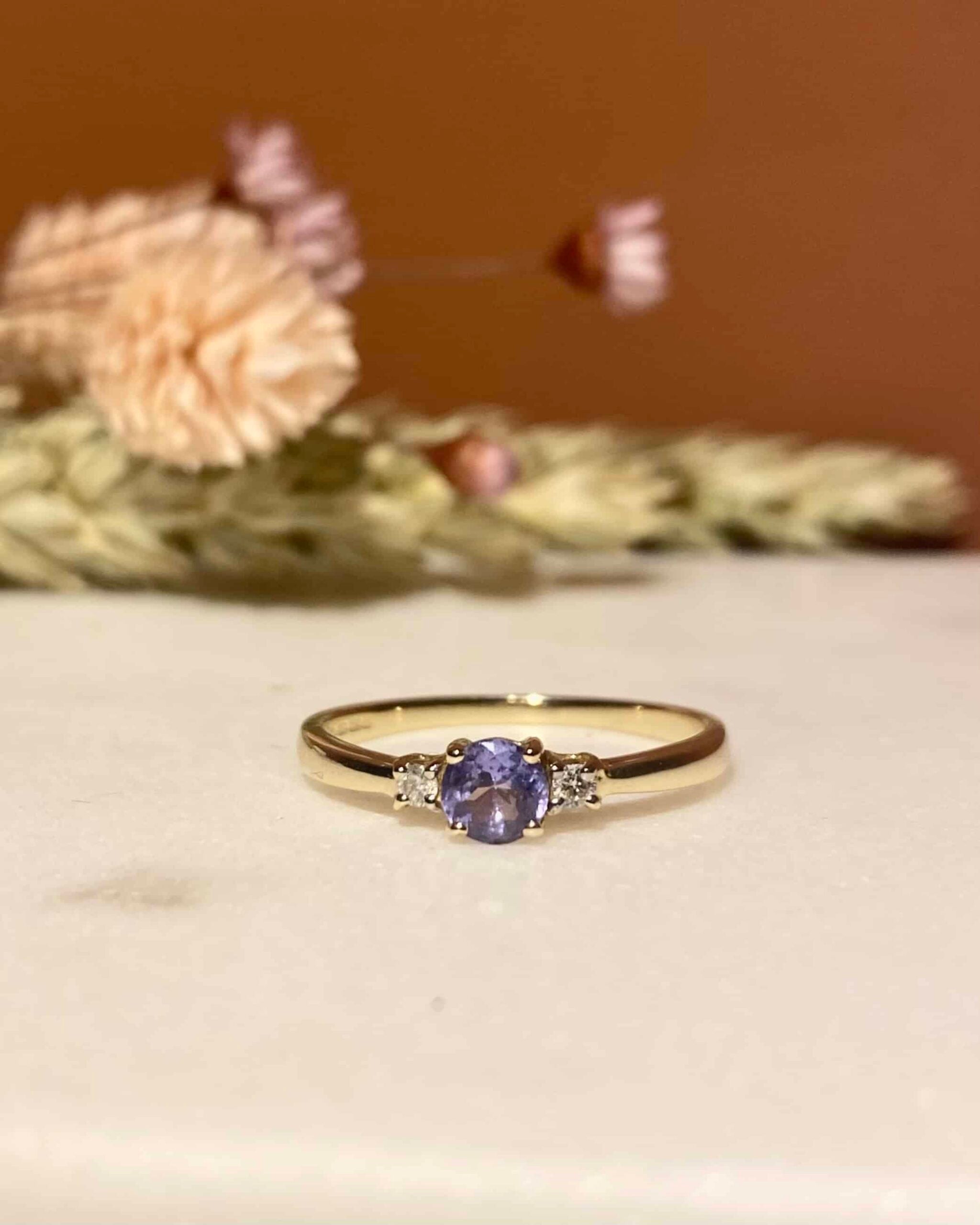 Bague Trilogie Tanzanite 0.45 carat &amp; Diamants "Kaylee"