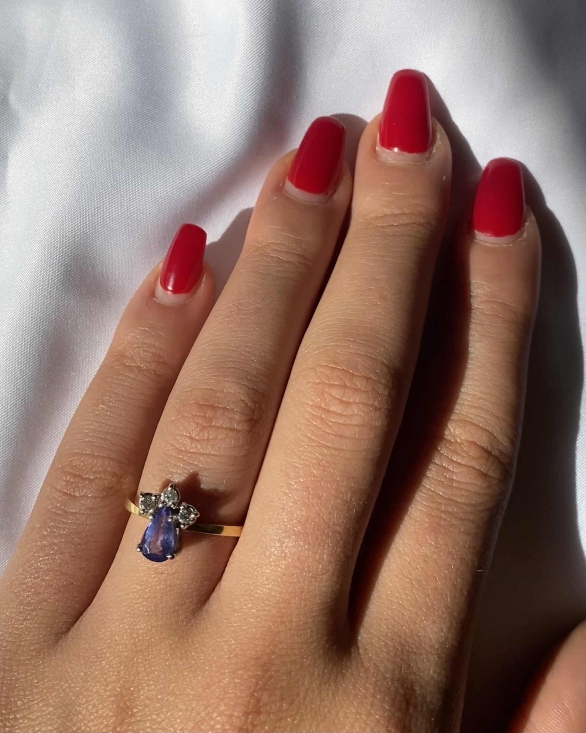 Tanzanite &amp;amp; Diamond Ring "Zeyn" 