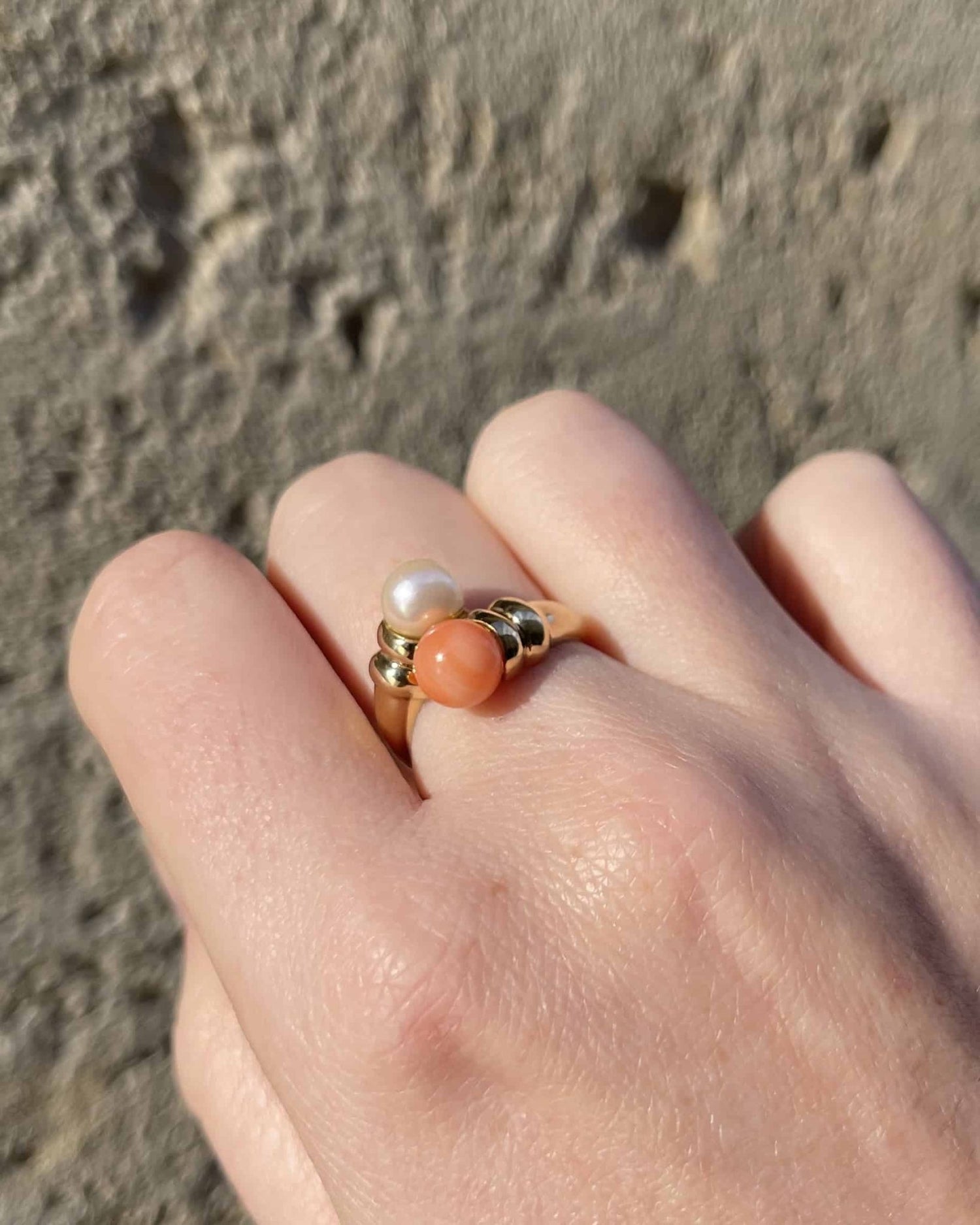 Bague Toi &amp; Moi Corail et Perle &quot;Hannan&quot; - Elliade Paris