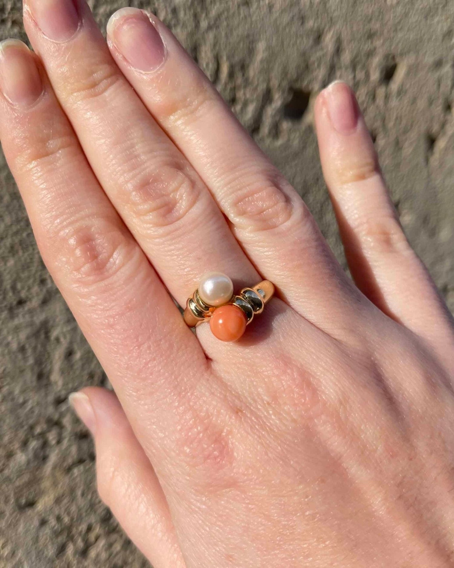 Bague Toi &amp; Moi Corail et Perle &quot;Hannan&quot; - Elliade Paris