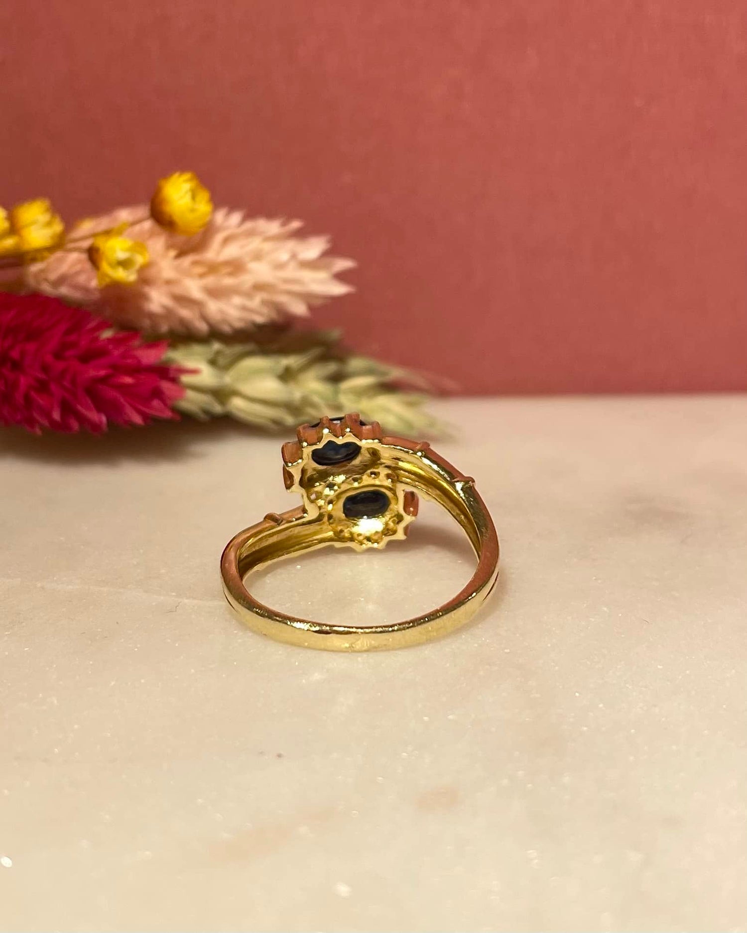 Bague Toi &amp; Moi Marguerite Saphirs 1.15 carat &amp; Diamants &quot;Andy&quot; - Elliade Paris
