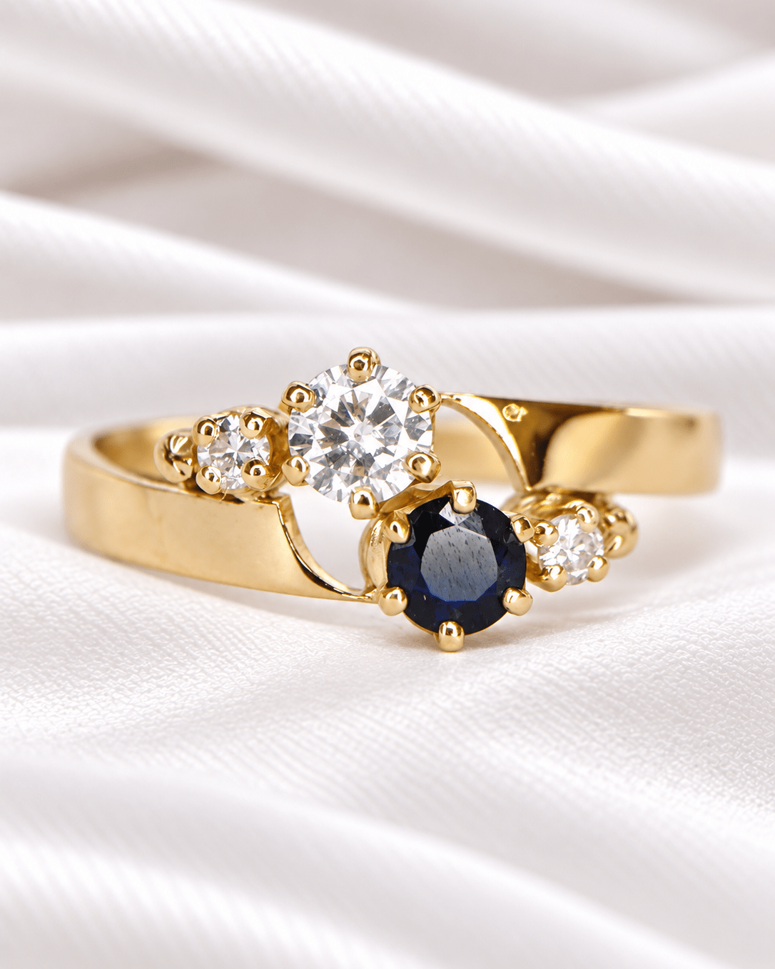 Bague Toi &amp; Moi Saphir &amp; Diamants "Clothilde" - Elliade Paris