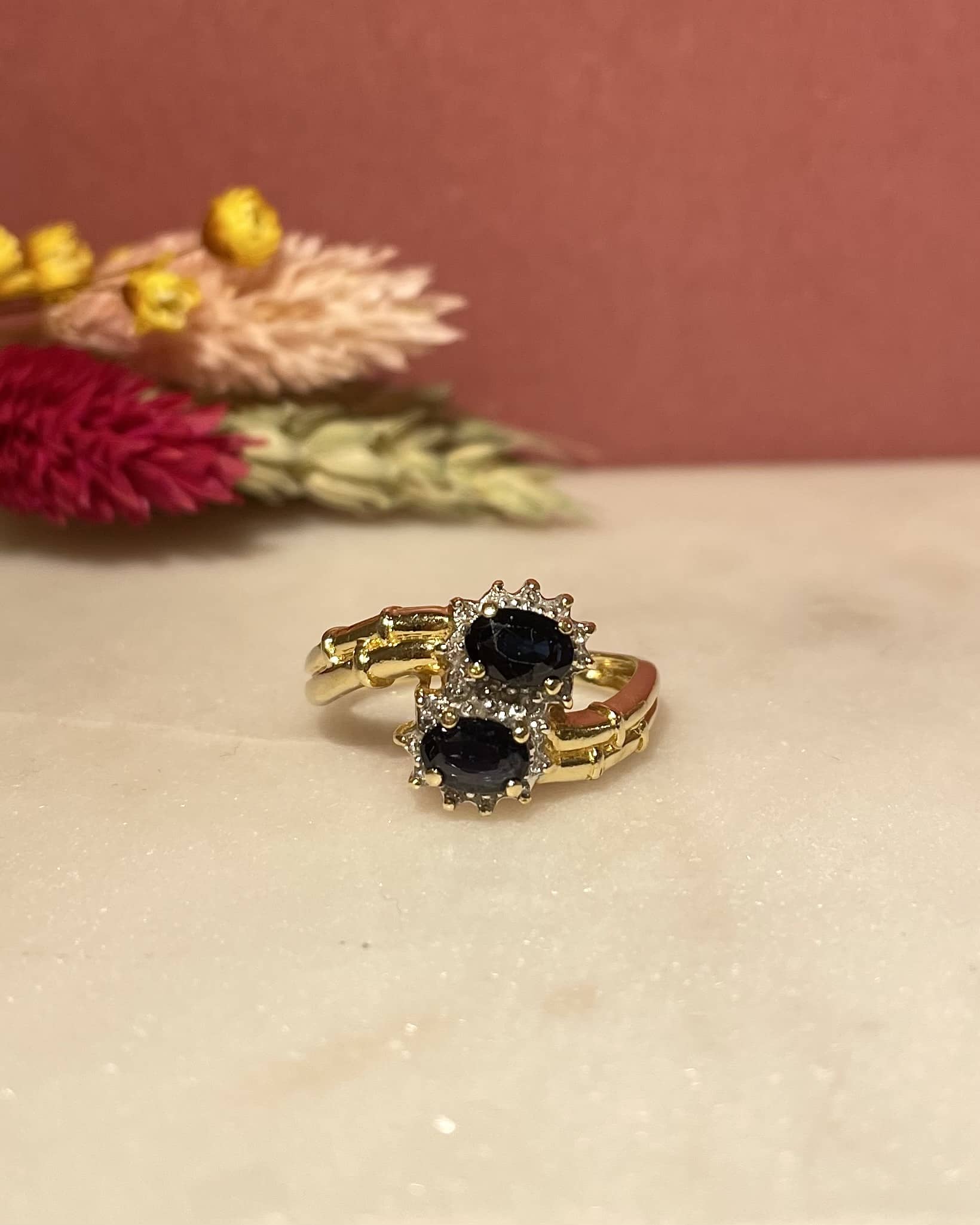 Bague Toi &amp; Moi Marguerite Saphirs 1.15 carat &amp; Diamants &quot;Andy&quot;