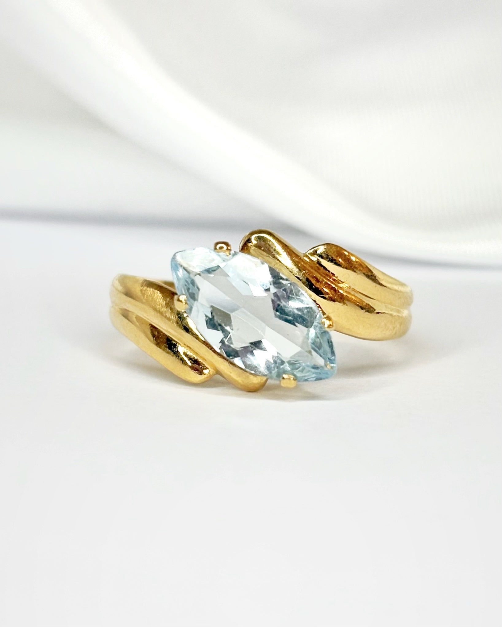 Bague Tourbillon Aigue - Marine 1.30 carat "Tiphaine" - Elliade Paris