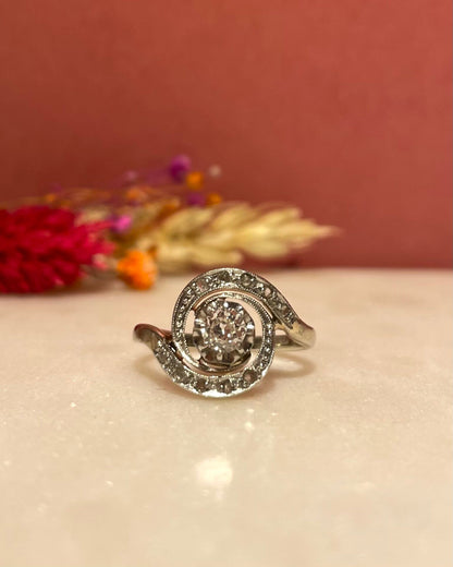 Bague Tourbillon Art - déco 11 Diamants &quot;Sandy&quot; - Elliade Paris
