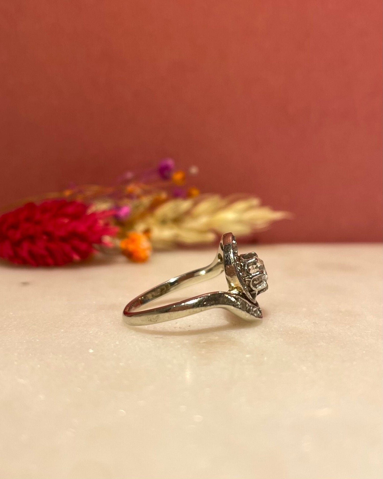Bague Tourbillon Art - déco 11 Diamants &quot;Sandy&quot; - Elliade Paris