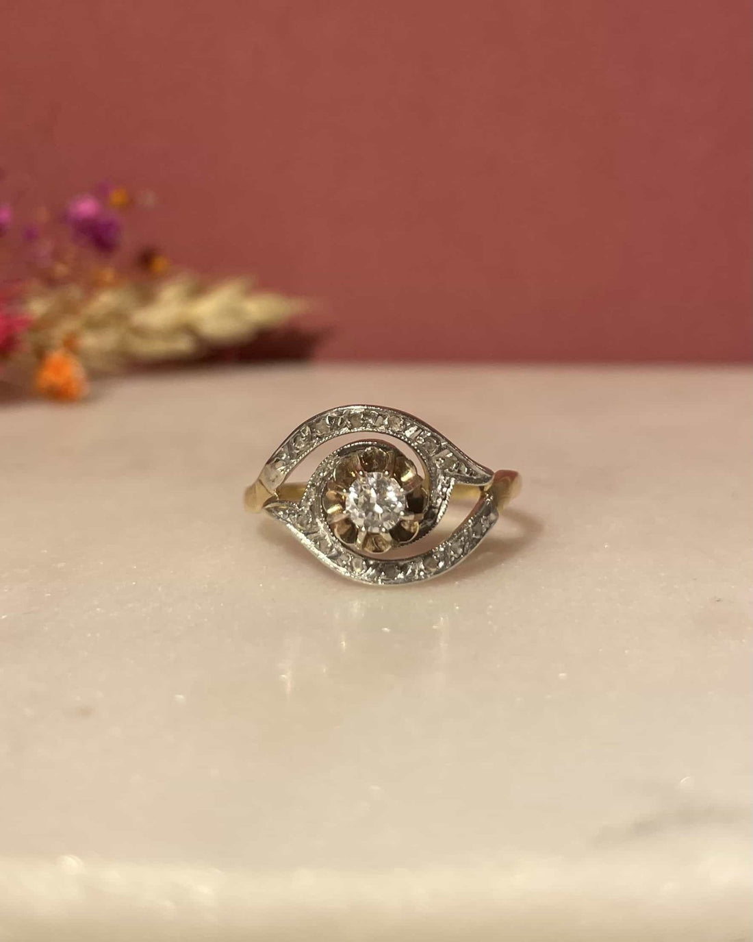 Bague Tourbillon Art - déco 15 Diamants &quot;Jianna&quot; - Elliade Paris
