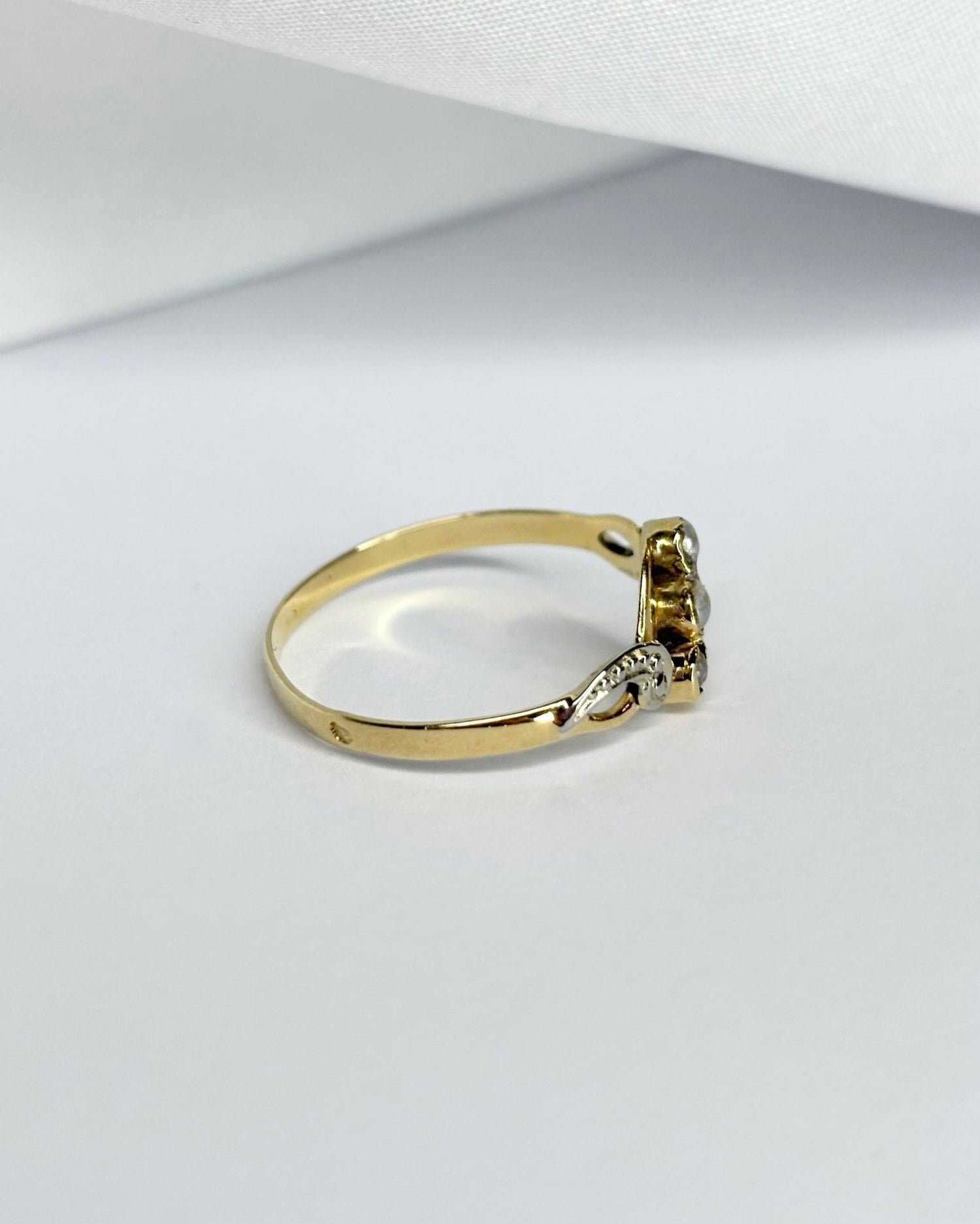 Bague Tourbillon Art Nouveau Perles &quot;Mélissande&quot; - Elliade Paris