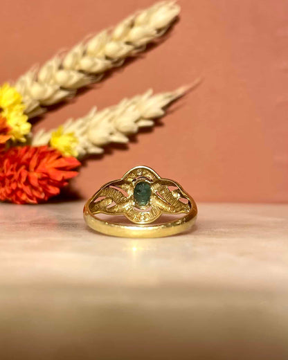 Bague Tourbillon Émeraude 0.30 carat &quot;Lorna&quot; - Elliade Paris
