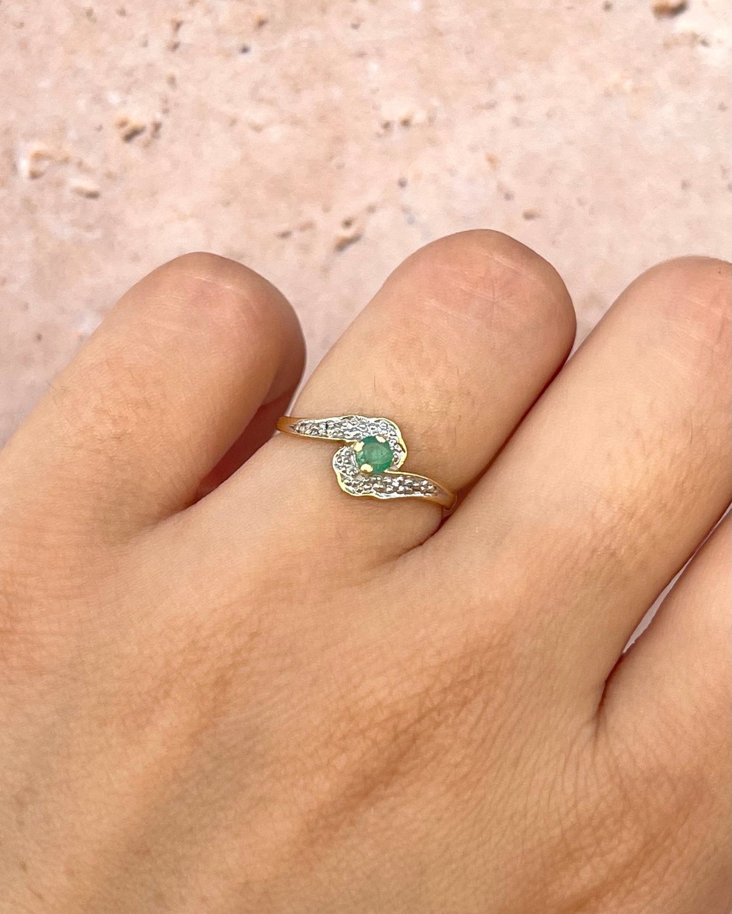 Bague Tourbillon Émeraude "Iseult" - Elliade Paris