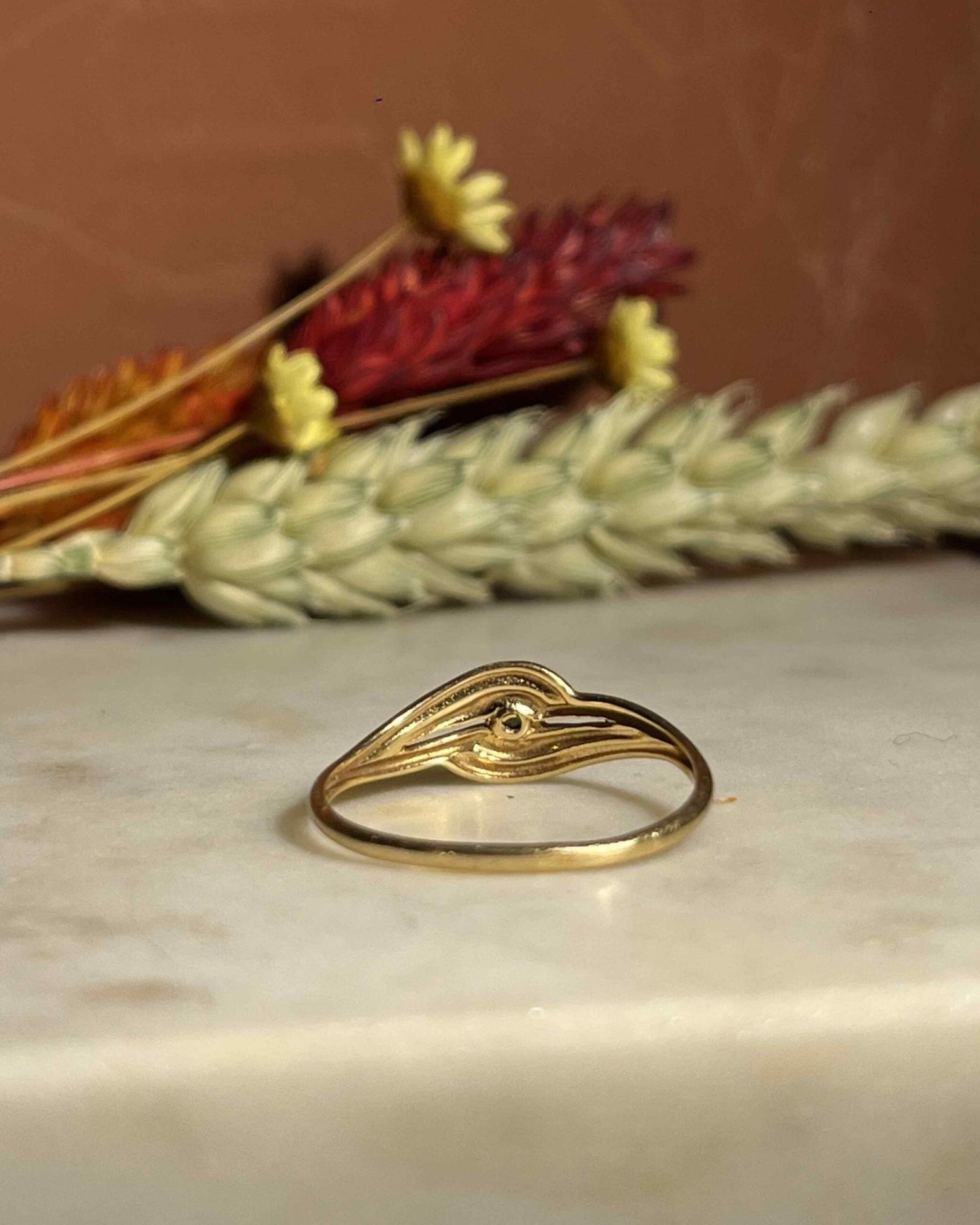 Bague Tourbillon Emeraude &quot;Soraya&quot; - Elliade Paris