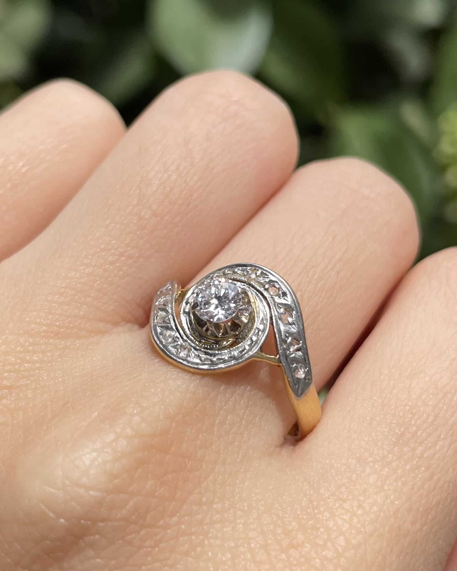 Bague Vintage Tourbillon 13 Diamants 0,45 carat "Jamila"