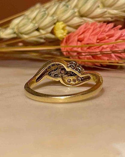 Anillo &quot;Phoebe&quot; con tourbillon de 15 diamantes