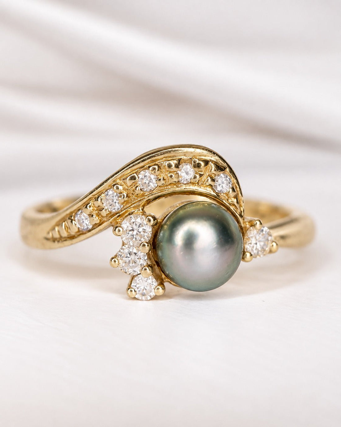 Bague Tourbillon Perle Tahitienne &amp; Diamants "Hina" - Elliade Paris