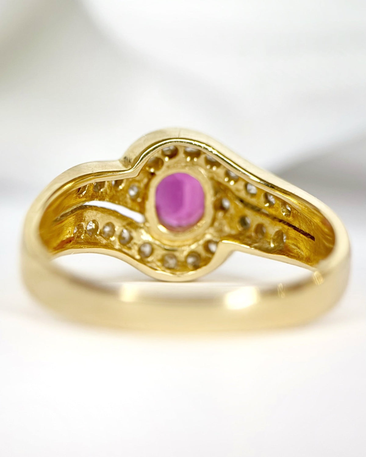 Bague Tourbillon Rubis 0.50 carat, Diamants 0.36 carat &amp; Or 18 carats 4.26g "Olga" - Elliade Paris