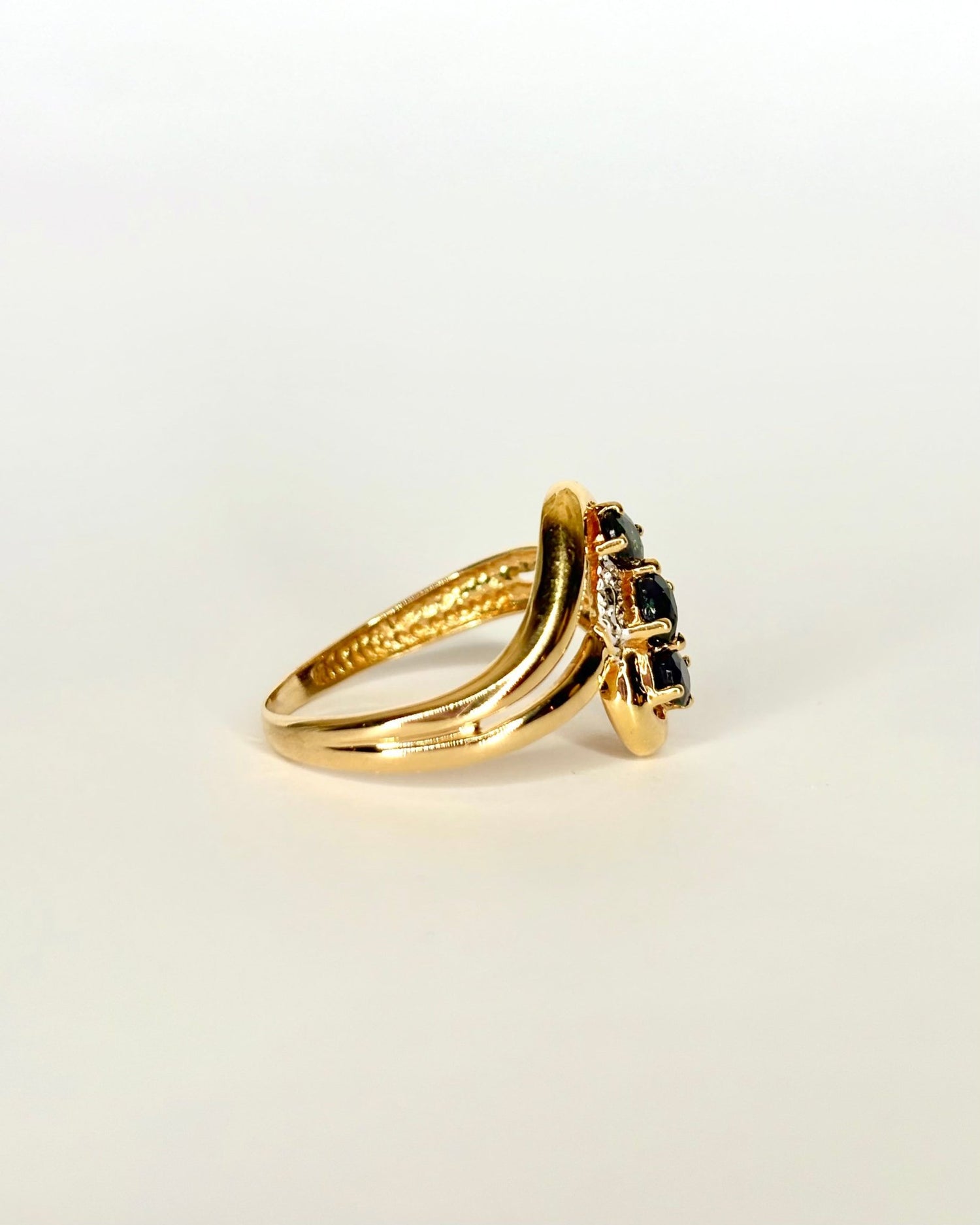 Bague Tourbillon Saphirs 0.30 ct &quot;Odette&quot; - Elliade Paris