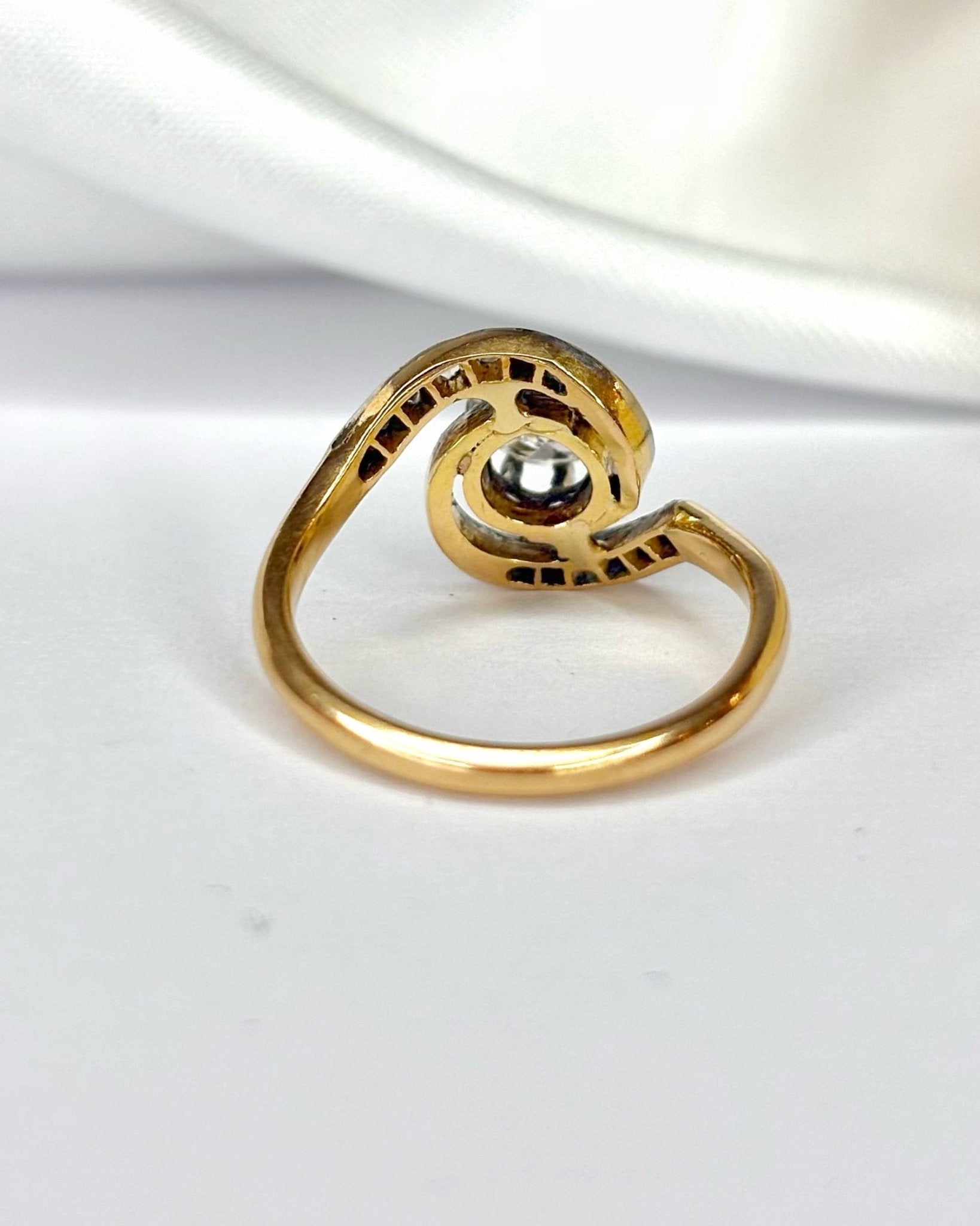 Bague Tourbillon Style Art Nouveau Diamants "Anaëlle" - Elliade Paris