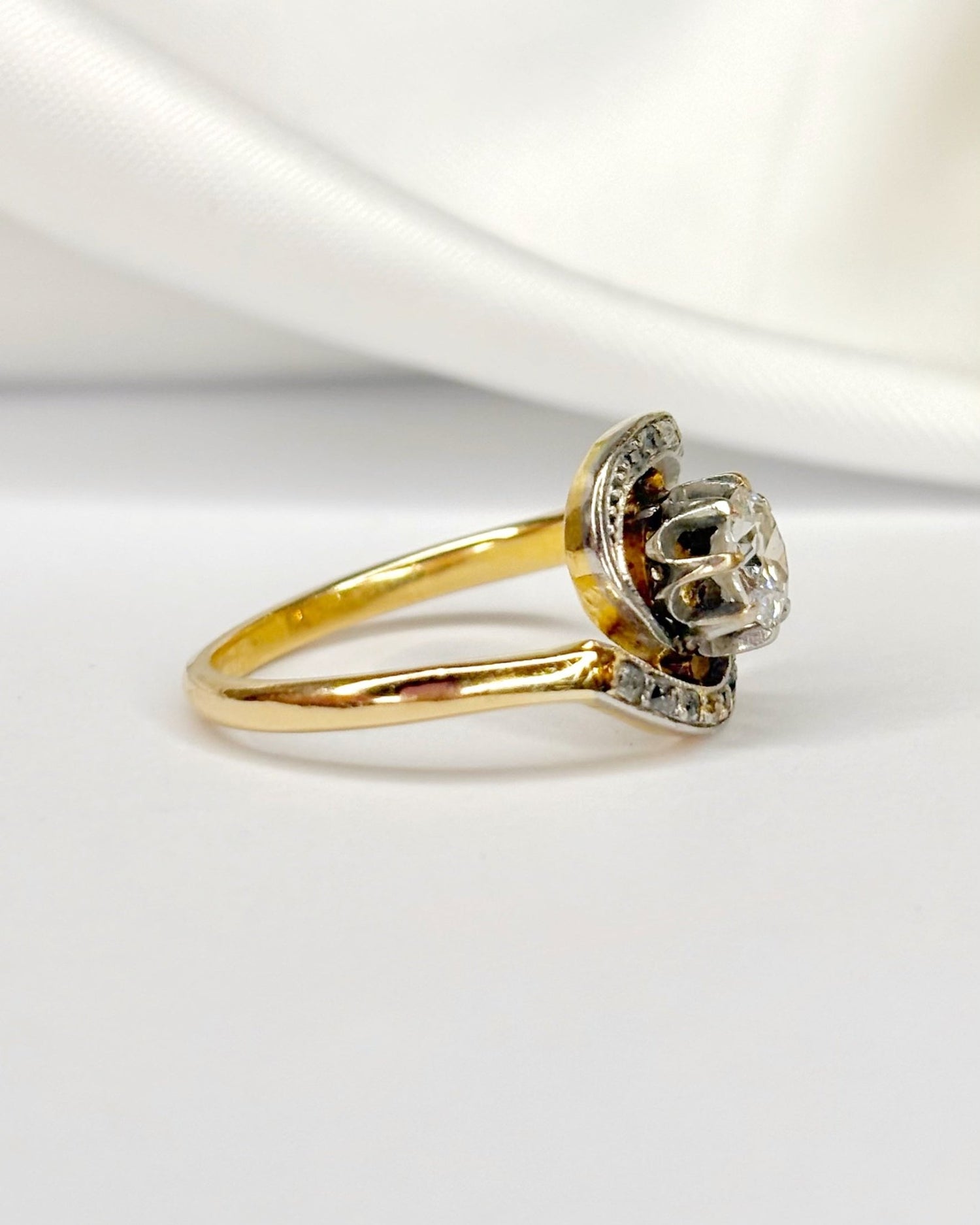 Bague Tourbillon Style Art Nouveau Diamants "Anaëlle" - Elliade Paris