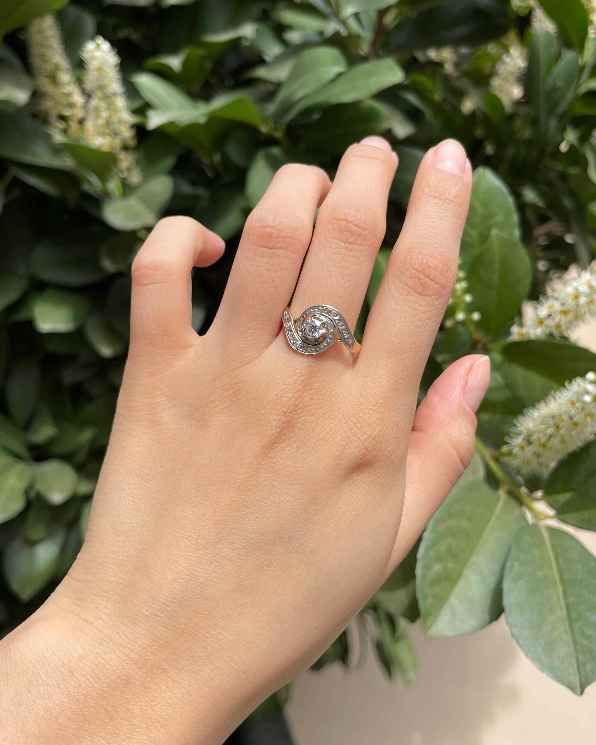 Bague Vintage Tourbillon 13 Diamants 0,45 carat "Jamila"