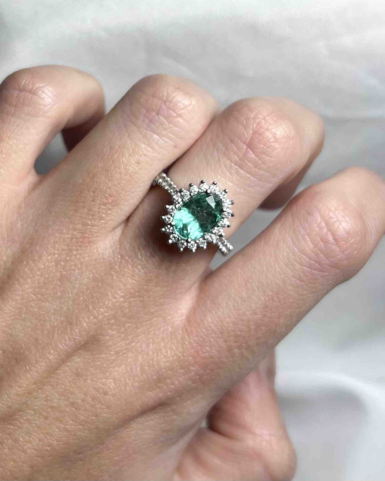 Bague Tourmaline 1.80 carat &amp; Diamants 0.56 carat "Sasha" - Elliade Paris