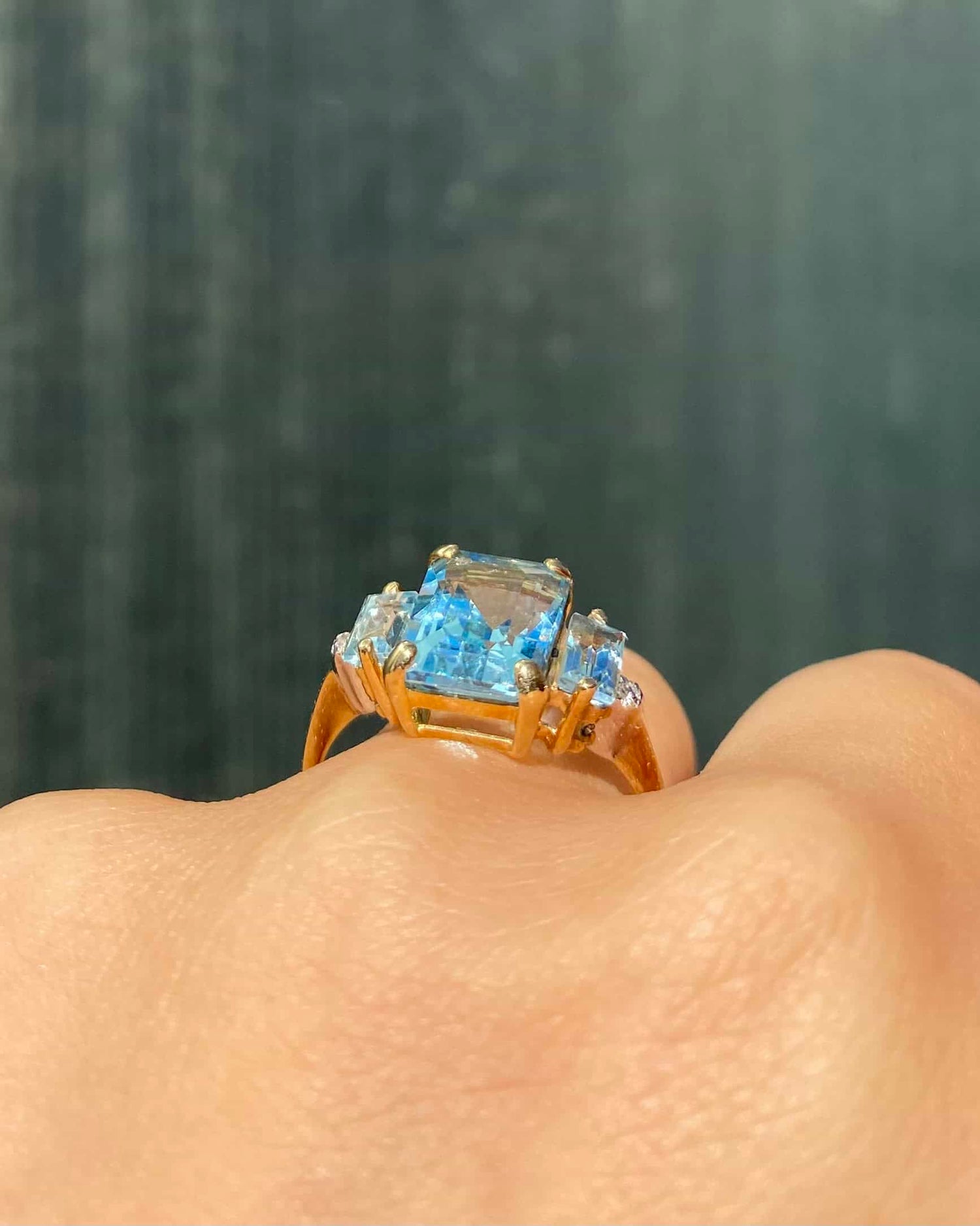 Bague Trilogie Topazes 5.66 Carats &amp; Diamants &quot;Françoise&quot;