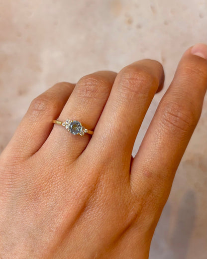 Bague Trilogie Aigue - Marine 0.50 carat &amp; Diamants "Albane" - Elliade Paris
