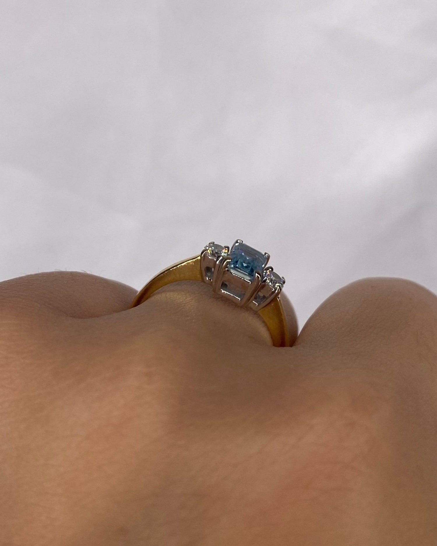 Bague Trilogie Aigue - Marine 0.75 carat &amp; Diamants &quot;Julietta&quot; - Elliade Paris