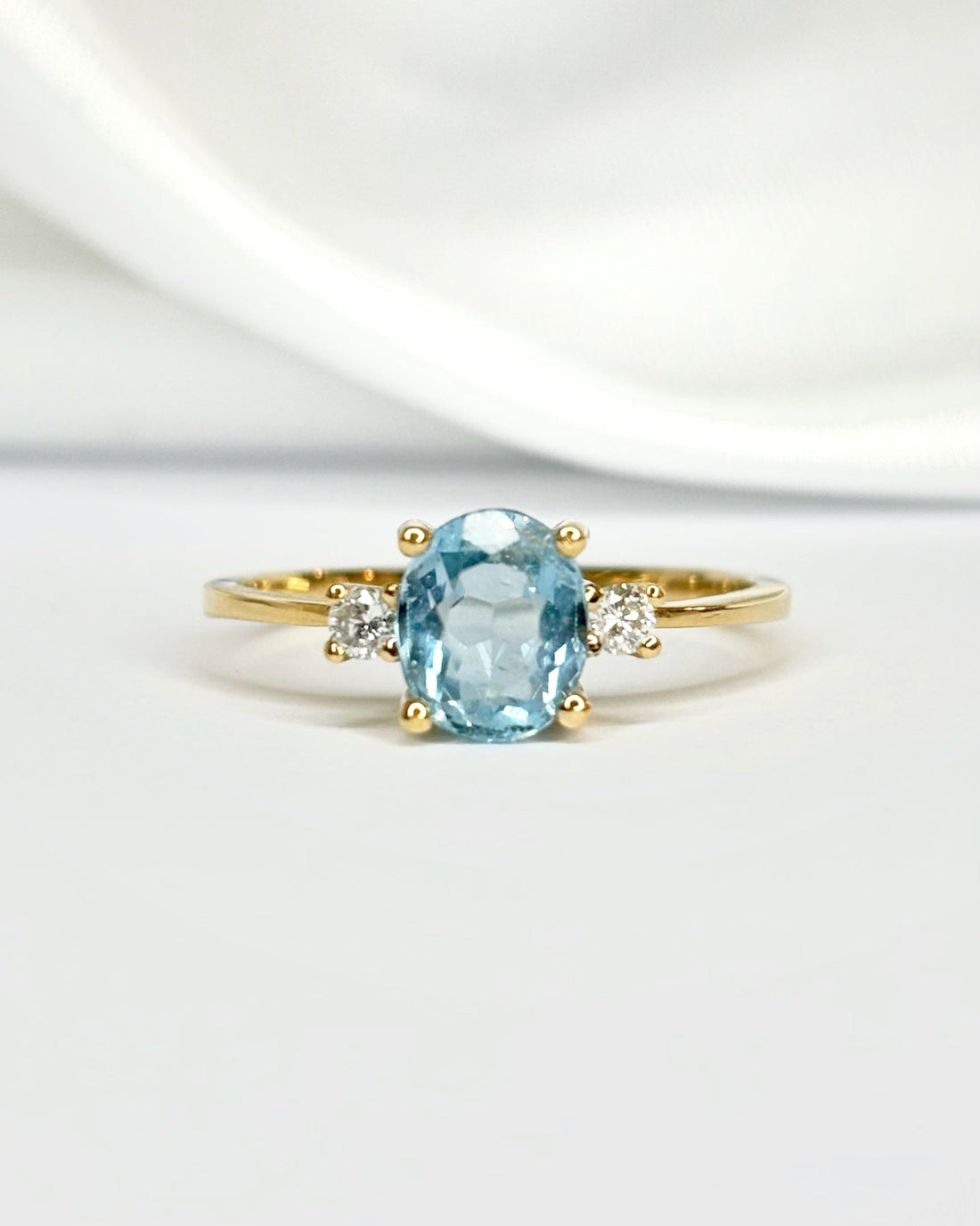 Bague Trilogie Aigue - Marine 0.95 carat &amp; Diamants "Fiona" - Elliade Paris