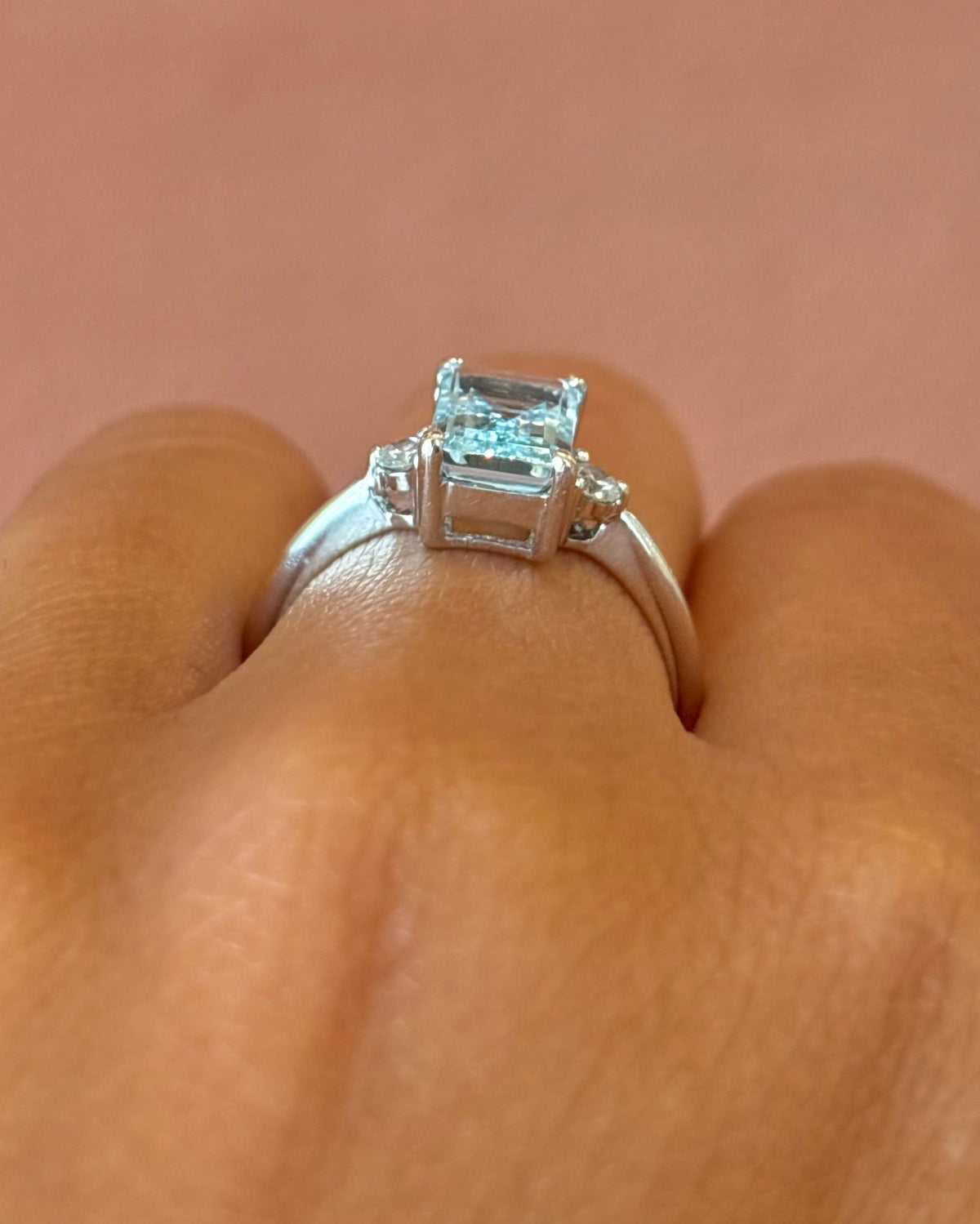 Bague Trilogie Aigue-Marine 1.45 carat &amp; Diamants "Solange" - Elliade Paris