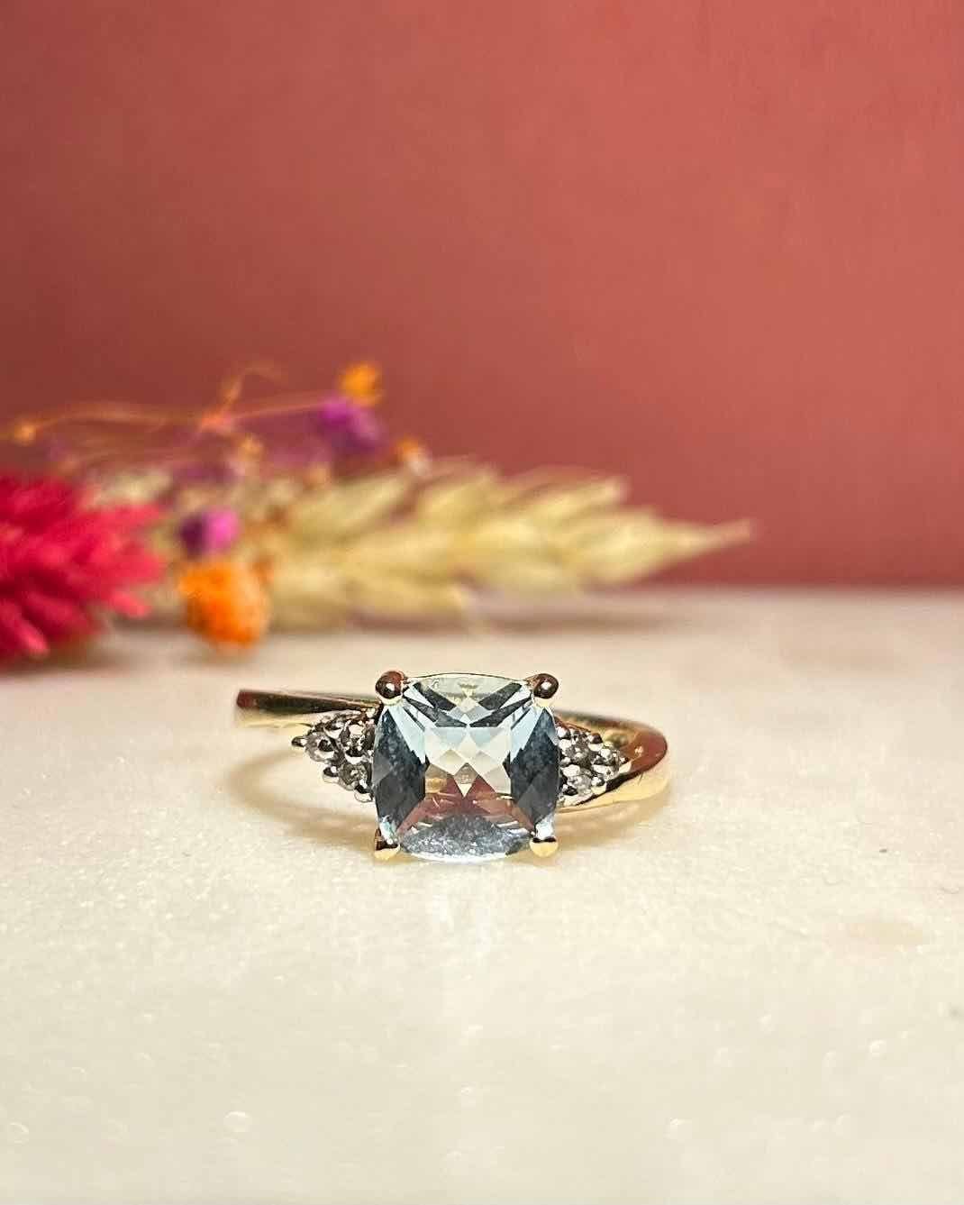 Bague Trilogie Aigue - Marine 1.90 carat &amp; Diamants "Klervi" - Elliade Paris