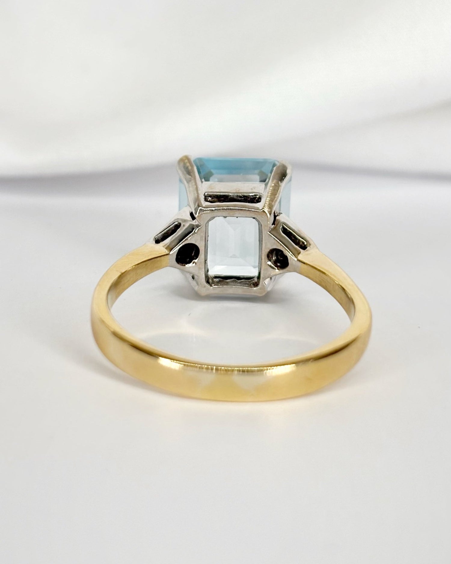 Bague Trilogie Aigue - Marine 5 carats &amp; 6 Diamants "Solange" - Elliade Paris