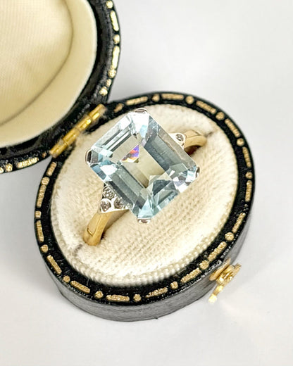 Bague Trilogie Aigue - Marine 5 carats &amp; 6 Diamants "Solange" - Elliade Paris