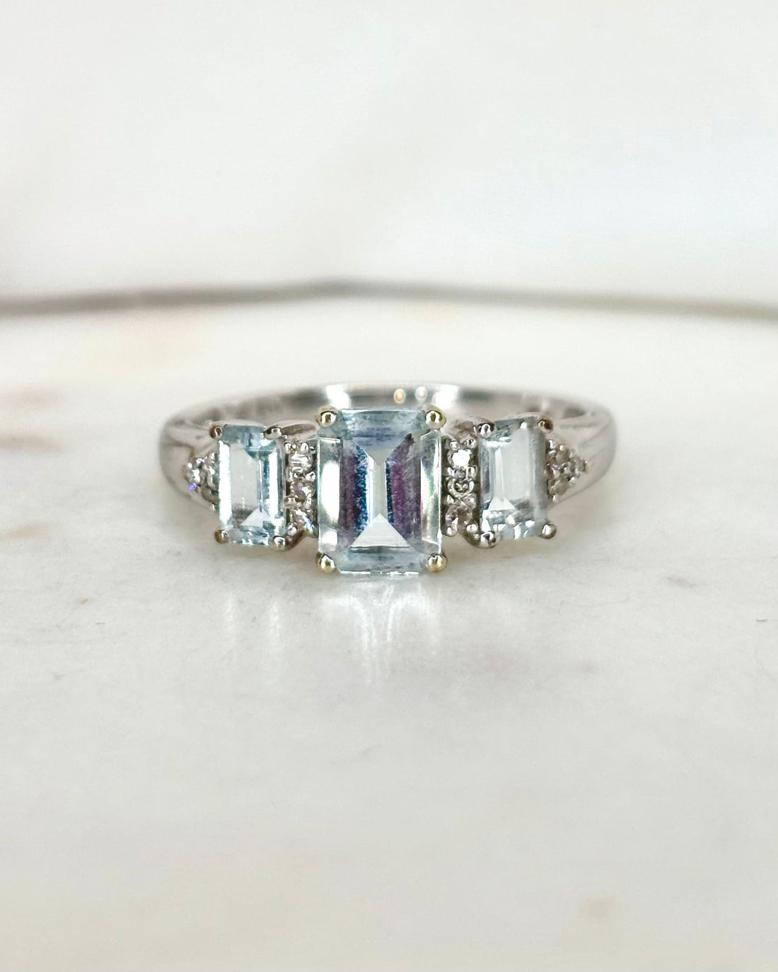 Bague Trilogie Aigues - Marines 1.40 carat &amp; Diamants &quot;Axelle&quot; - Elliade Paris