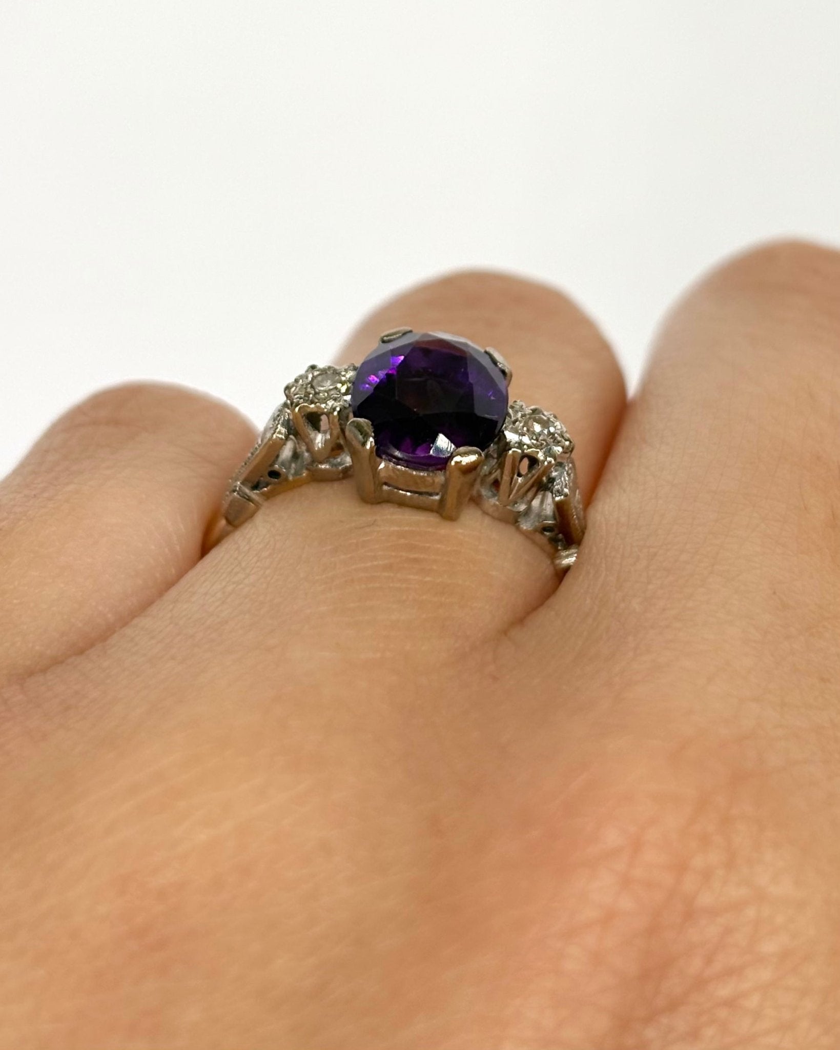 Bague Trilogie Améthyste 1.74 carat &amp; Diamants "Anya" - Elliade Paris